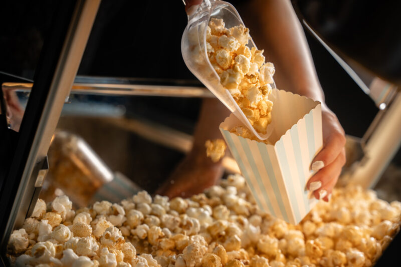 Popcorn im Becher